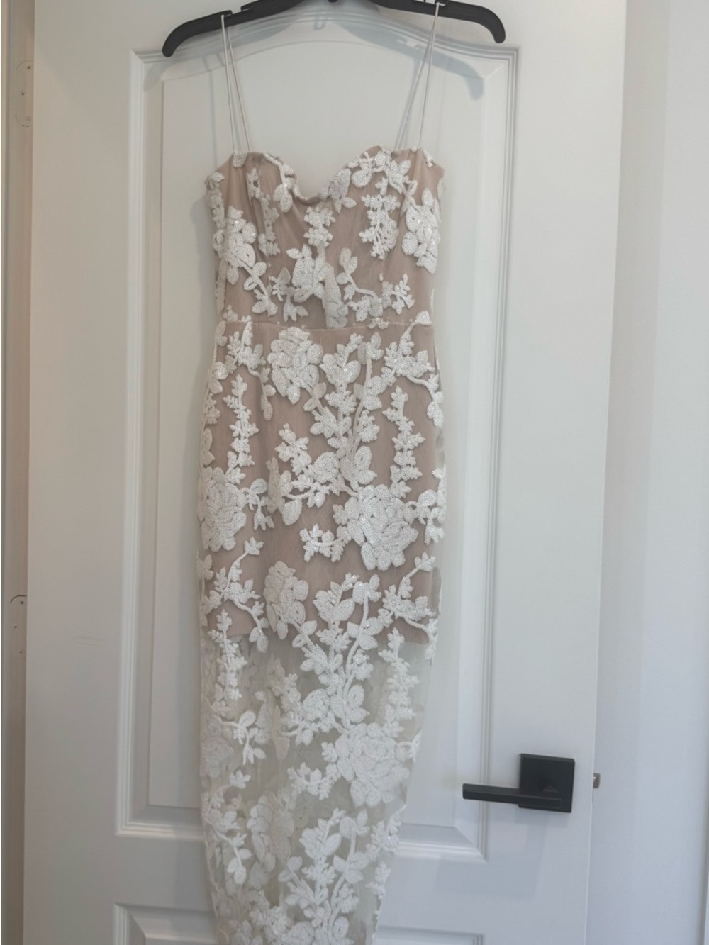 Nookie Nude Midi Dress with White Floral Lace - Picture 2 of 4